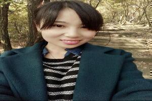 电影英雄的构图与造型隐喻的是